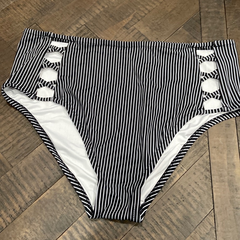 Bikini bottoms